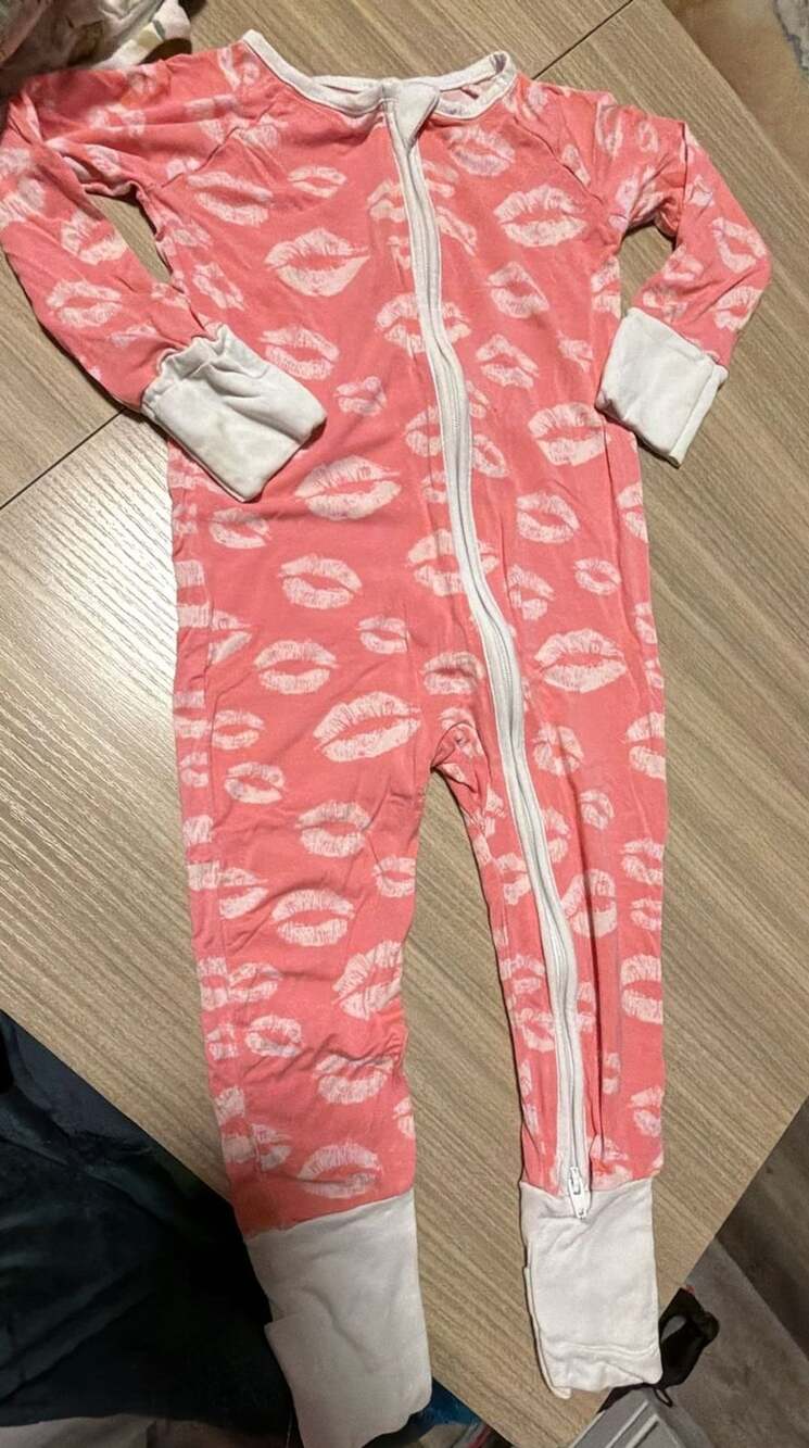 Little Sleepies Kisses Pink Lip Print Zippy Pajama Set 6-12 Months